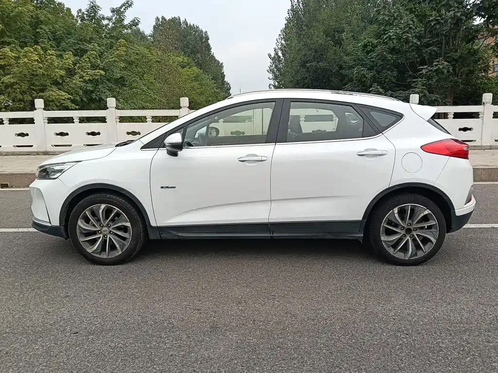 Geely GSe — миниатюра 3
