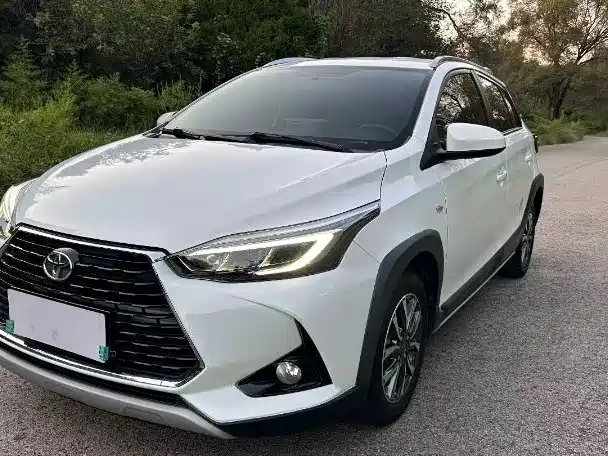 Toyota Yaris L