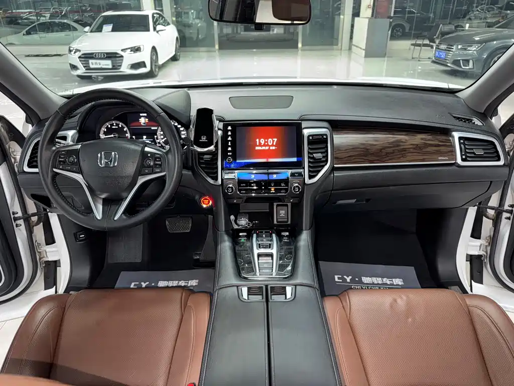 Honda UR-V — миниатюра 12