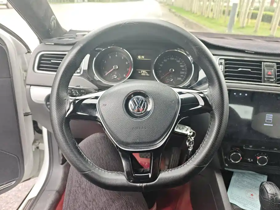 Volkswagen Sagitar — миниатюра 15