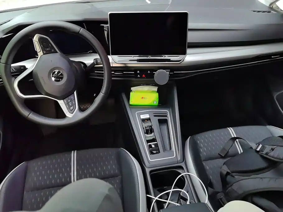 Volkswagen Golf — миниатюра 12