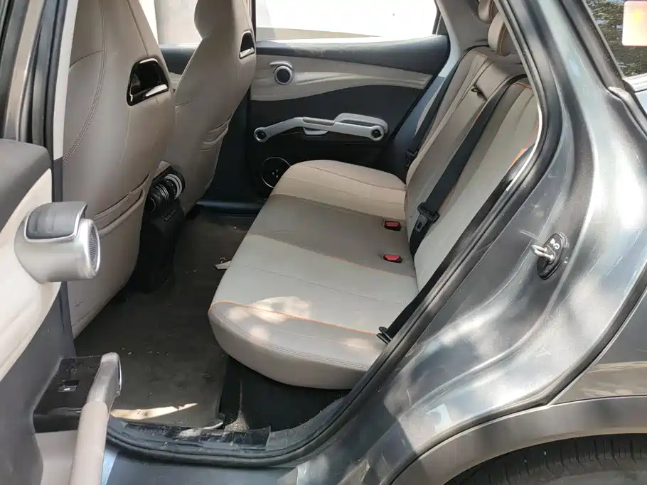 BYD Yuan Plus — миниатюра 11
