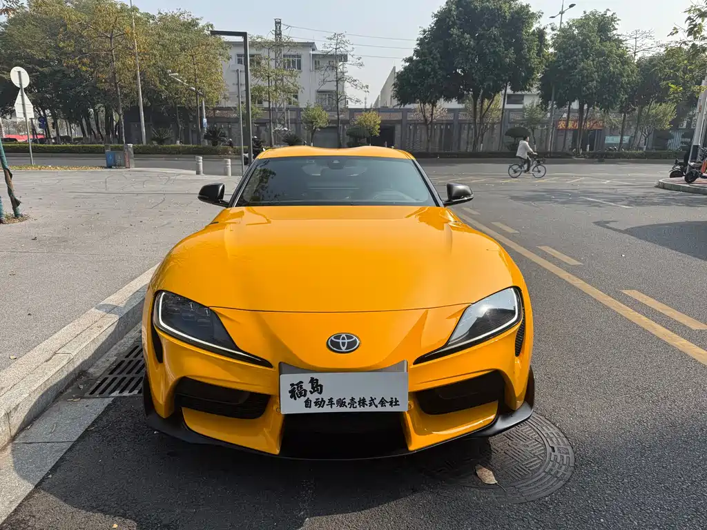 TOYOTA SUPRA