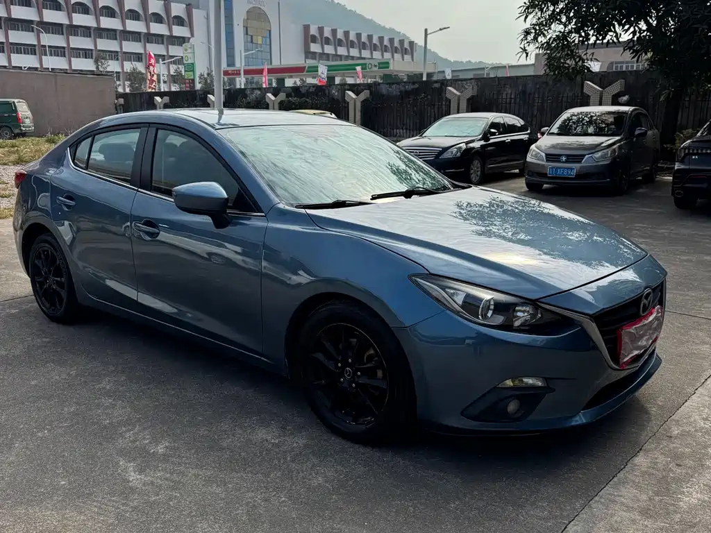 MAZDA 3 ANGKESAILA