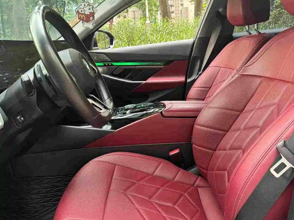 BMW 5 series 2024 Черный из Китая, фото 3