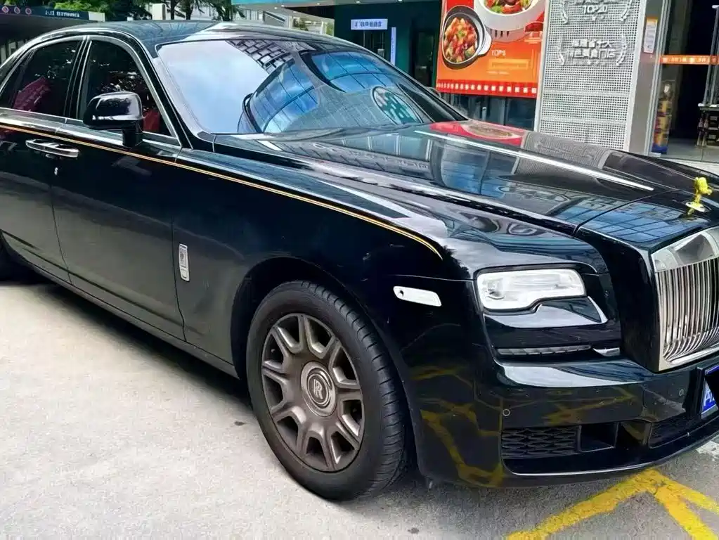 Rolls-Royce Ghost — миниатюра 3