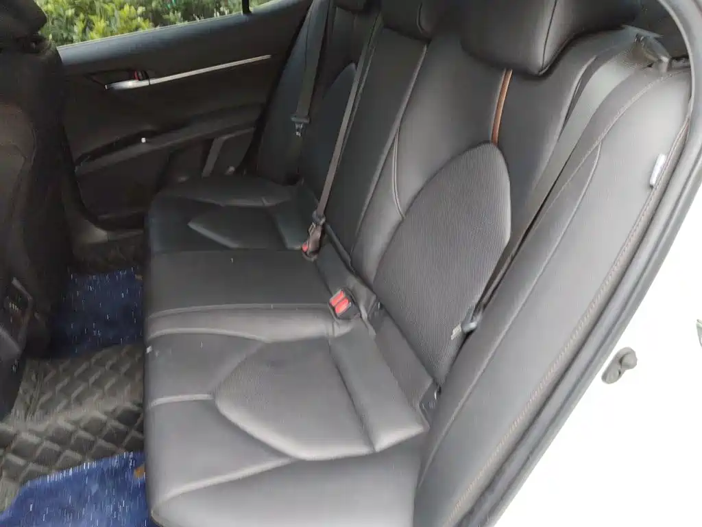 Toyota Camry — миниатюра 15