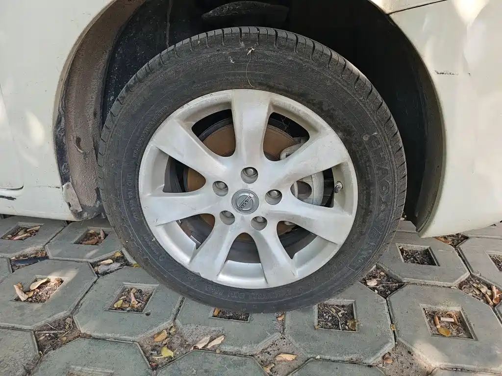 Nissan Tiida — миниатюра 24
