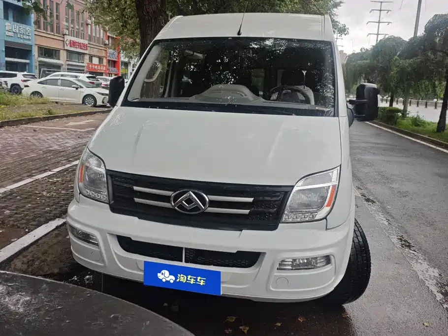 MAXUS V80 — миниатюра 2