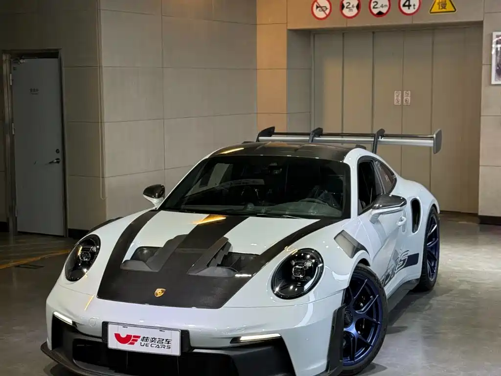 Porsche 911 2025