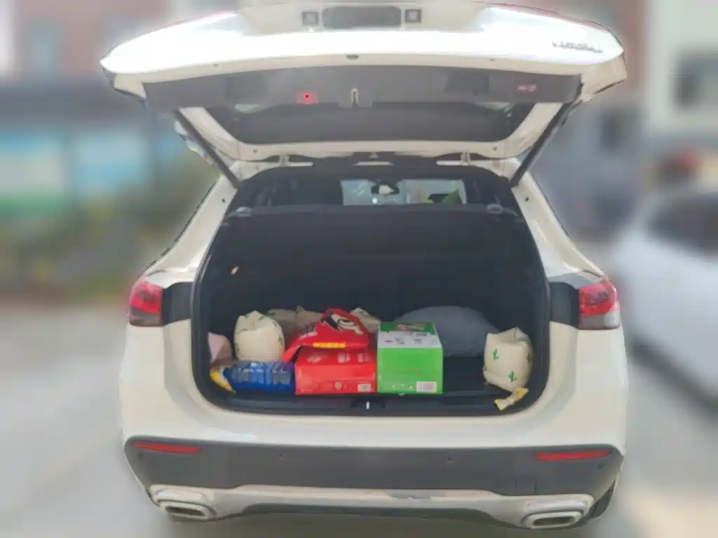 Mercedes-Benz GLA — миниатюра 10