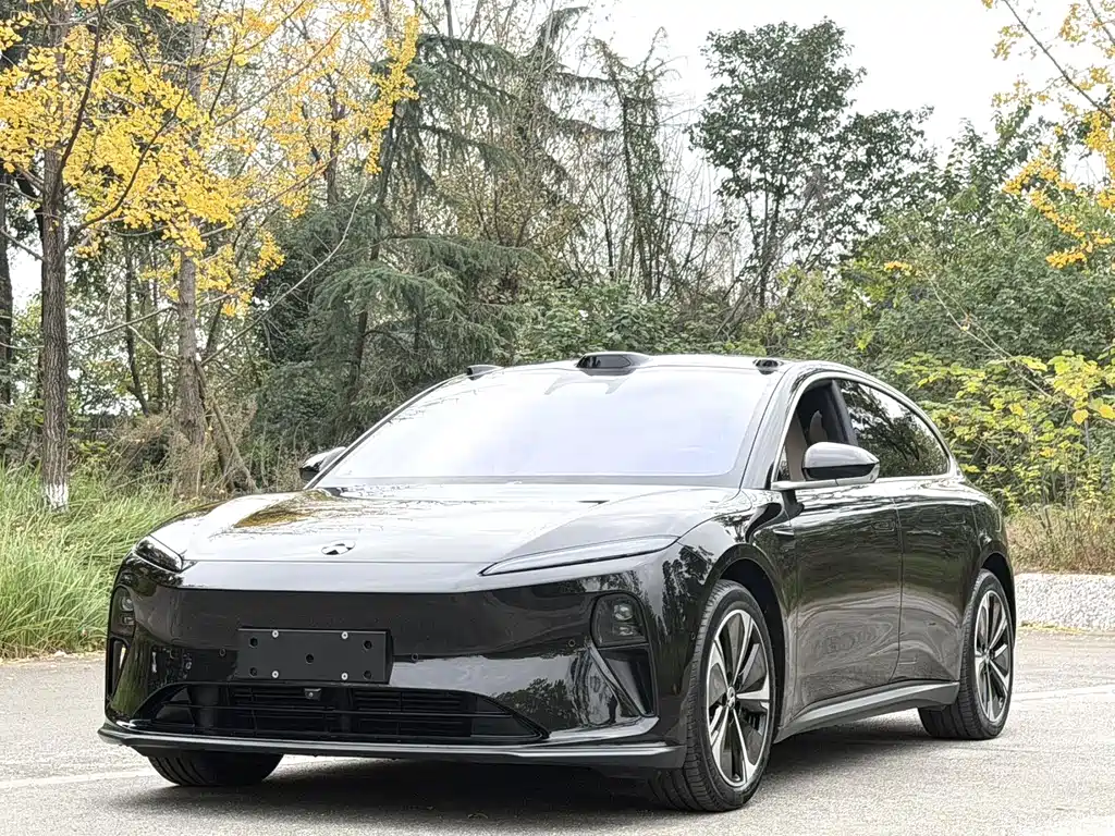 NIO NIO ET5T
