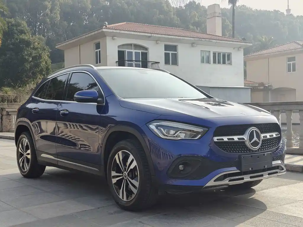 Mercedes-Benz GLA - фото 3