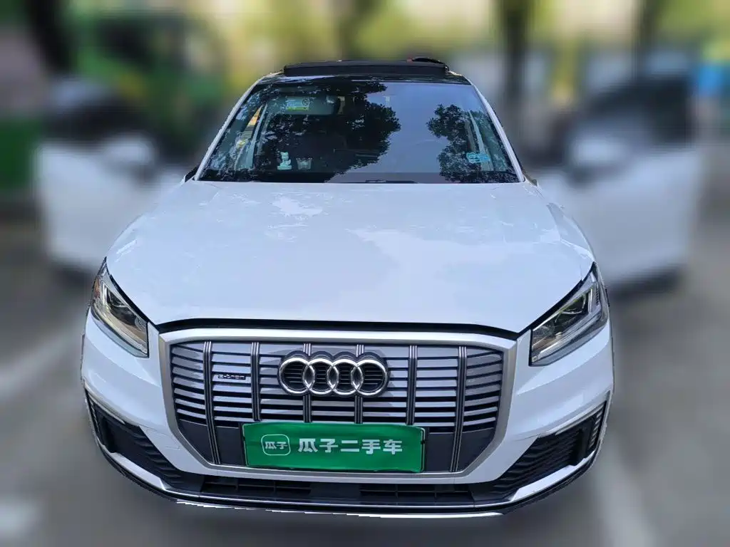 Audi Q2L e-tron — миниатюра 24