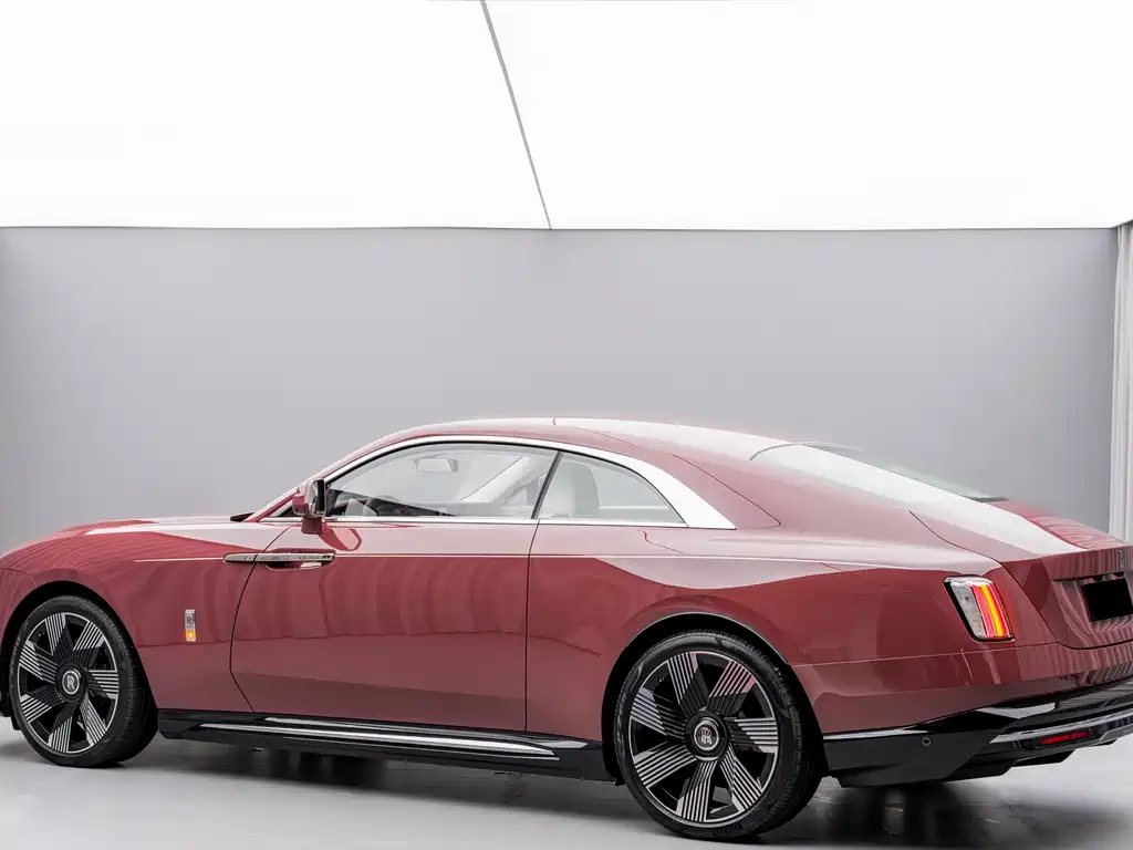 Rolls-Royce Phantom — миниатюра 9