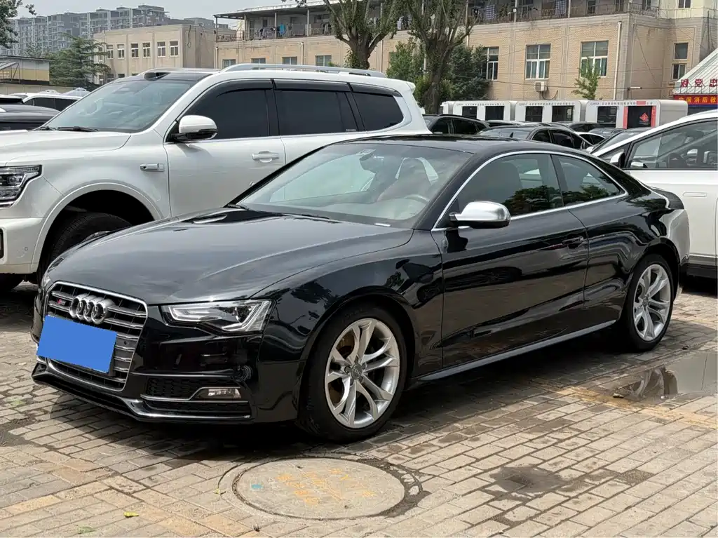 Купить Audi S5