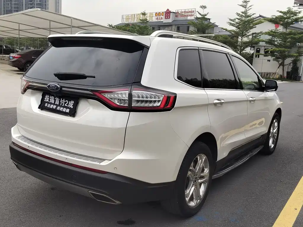 Ford Edge — миниатюра 4