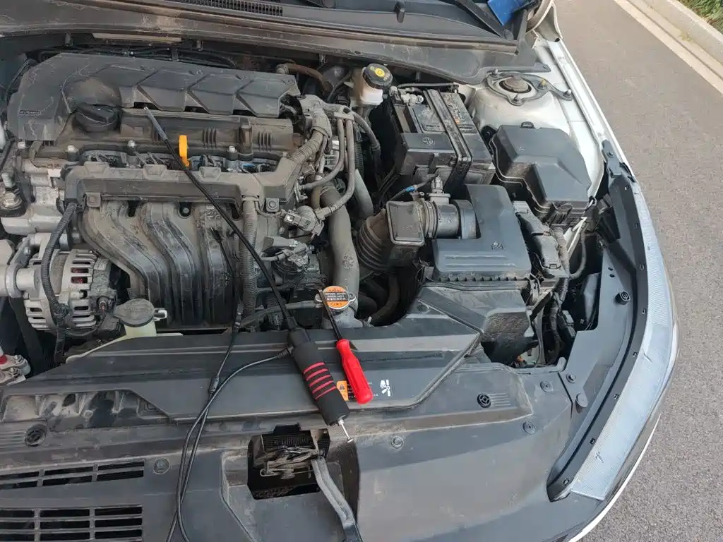 Hyundai Elantra — миниатюра 21