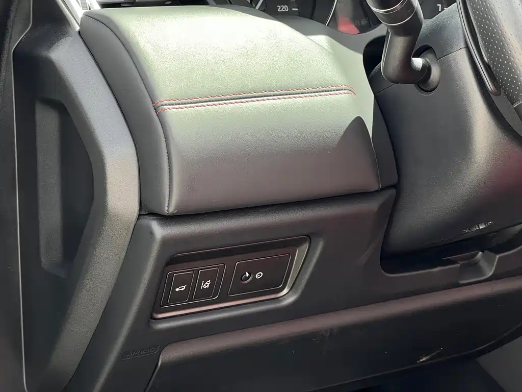 Land Rover Evoque (Import) — миниатюра 20
