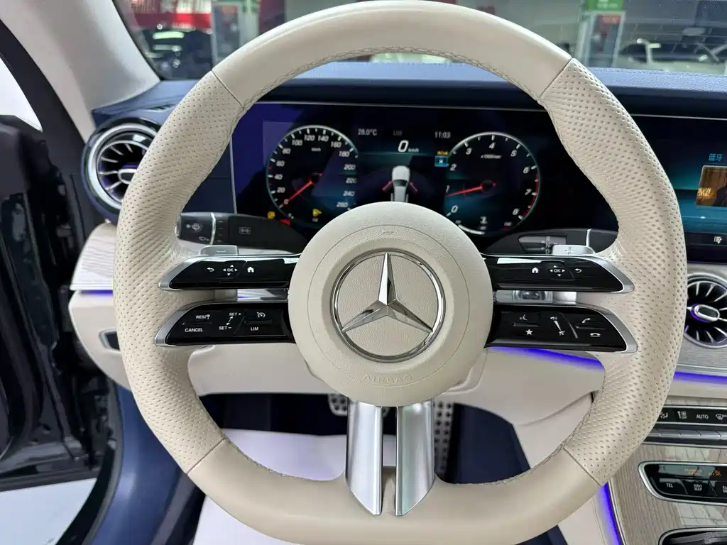 Mercedes-Benz E-Class (Import) E 260 Coupe, фото 2