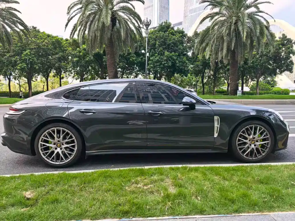 Porsche Panamera — миниатюра 7