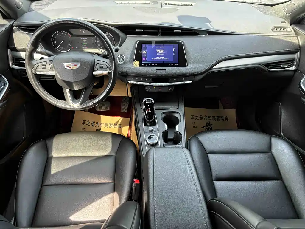 Cadillac XT4 2021 28T Lead