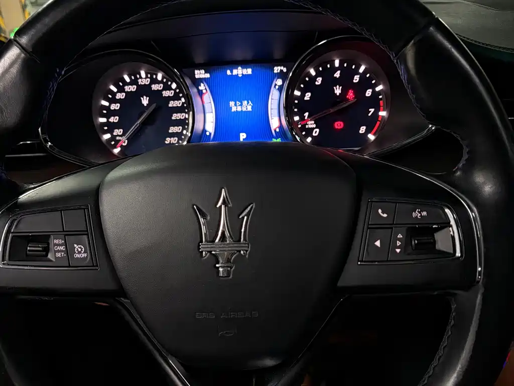 Maserati Quattroporte — миниатюра 16