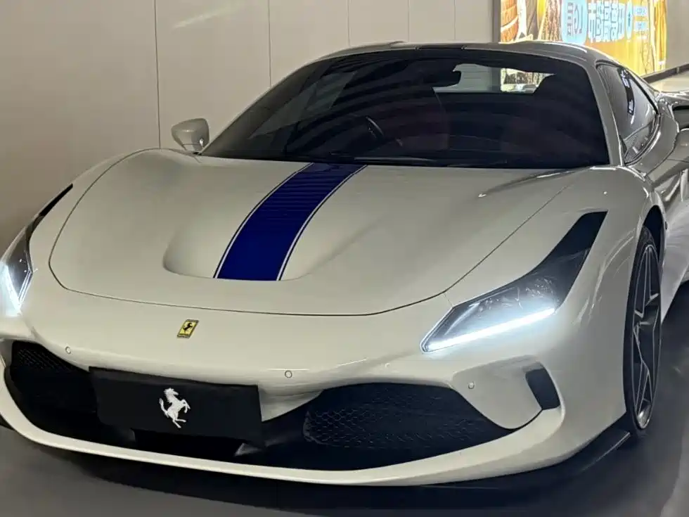 Ferrari F8