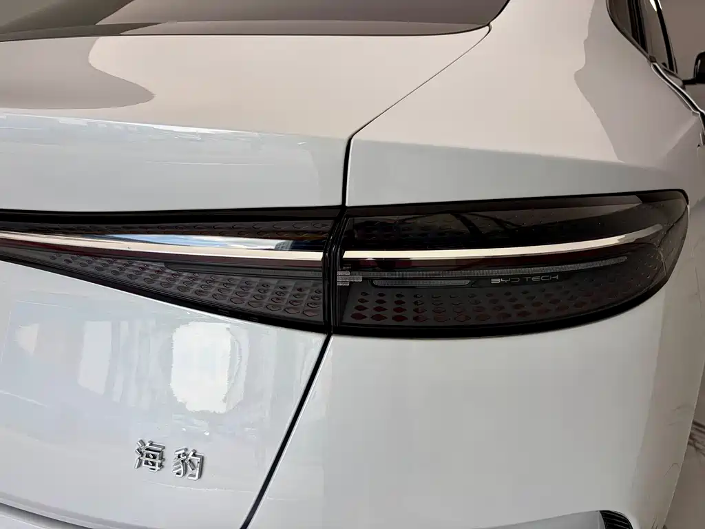 BYD Seal — миниатюра 16