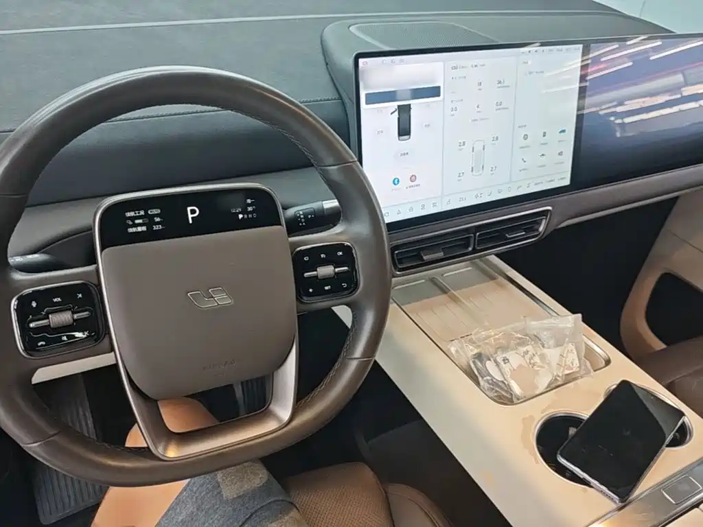 Li Auto Li MEGA — миниатюра 10