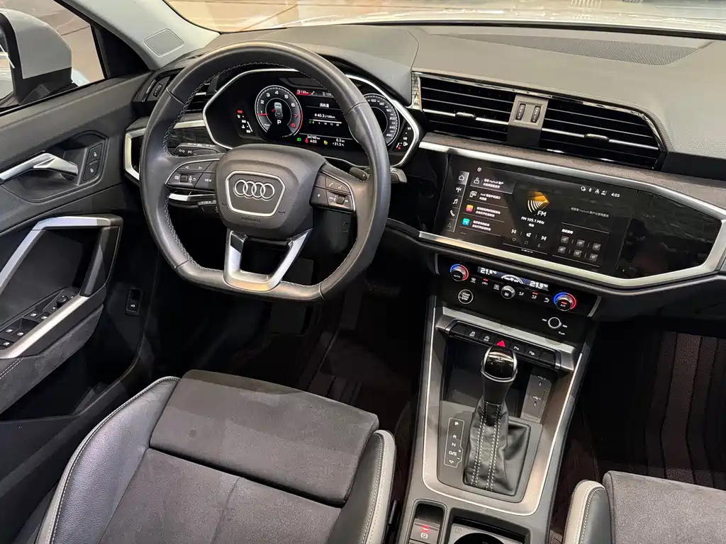 Audi Q3 — миниатюра 12