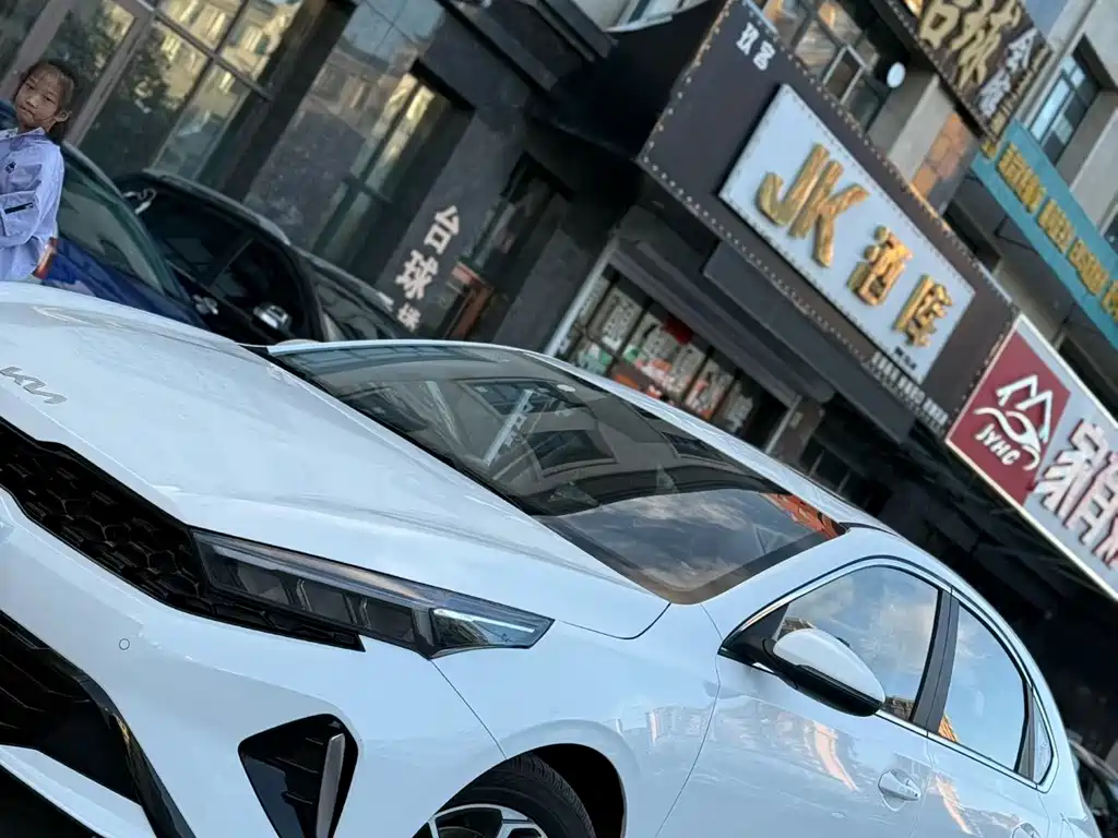 Kia K3 — миниатюра 11