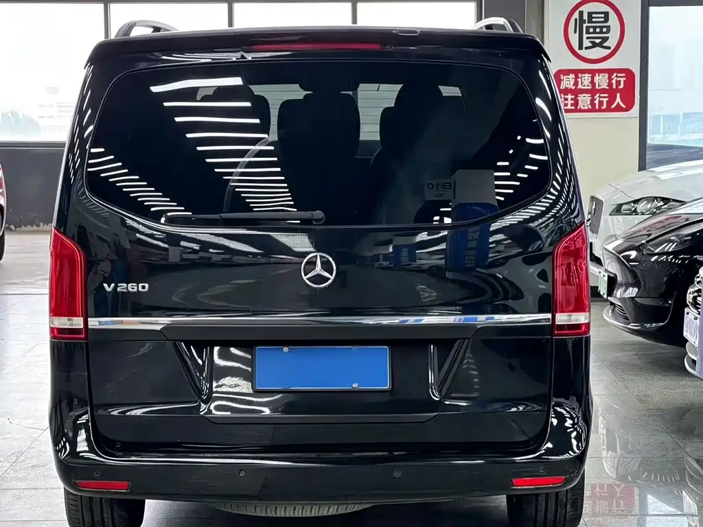 Mercedes-Benz V-Class — миниатюра 9
