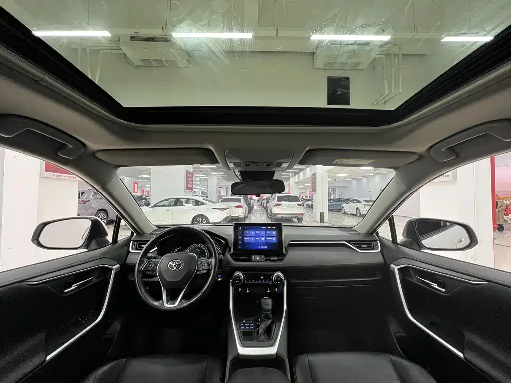 TOYOTA RAV4 RONGFANG