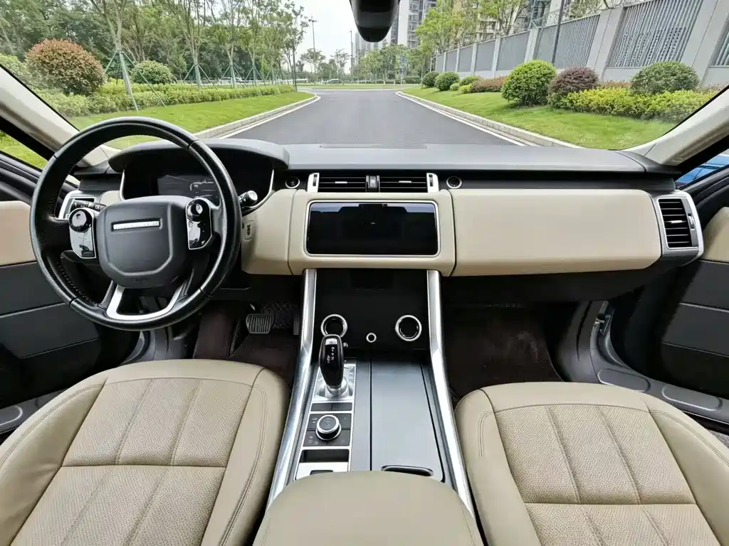 Land Rover Sport PHEV — миниатюра 5