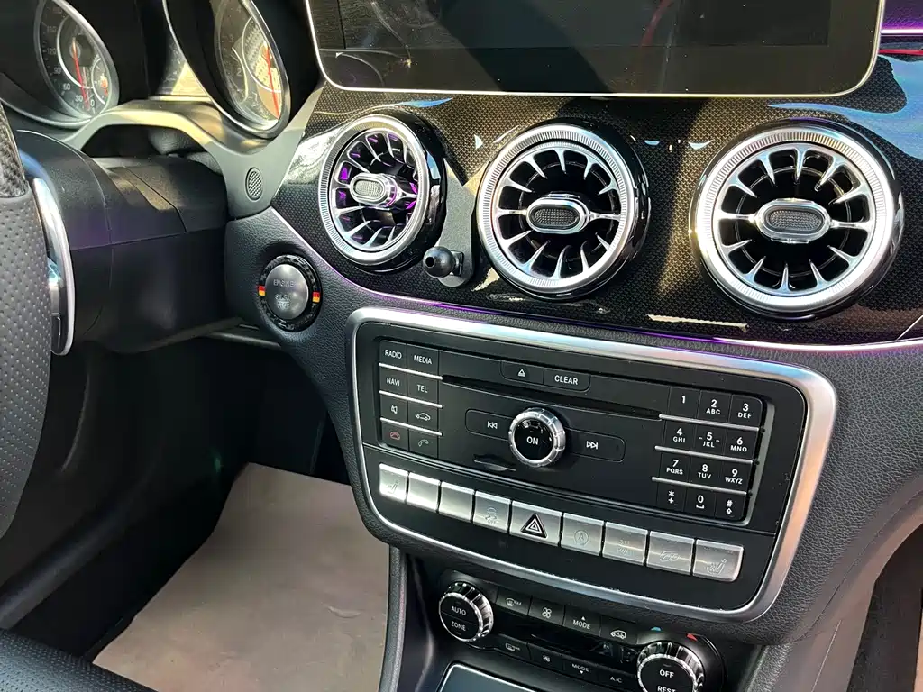 Mercedes-Benz GLA AMG — миниатюра 15