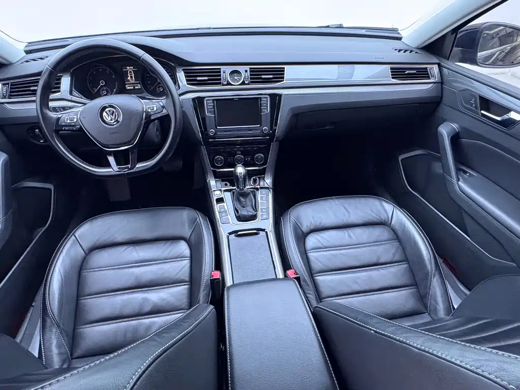 Volkswagen Passat — миниатюра 5