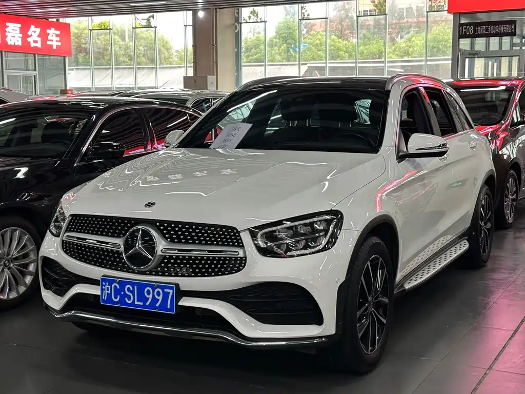 Купить Mercedes-Benz GLC