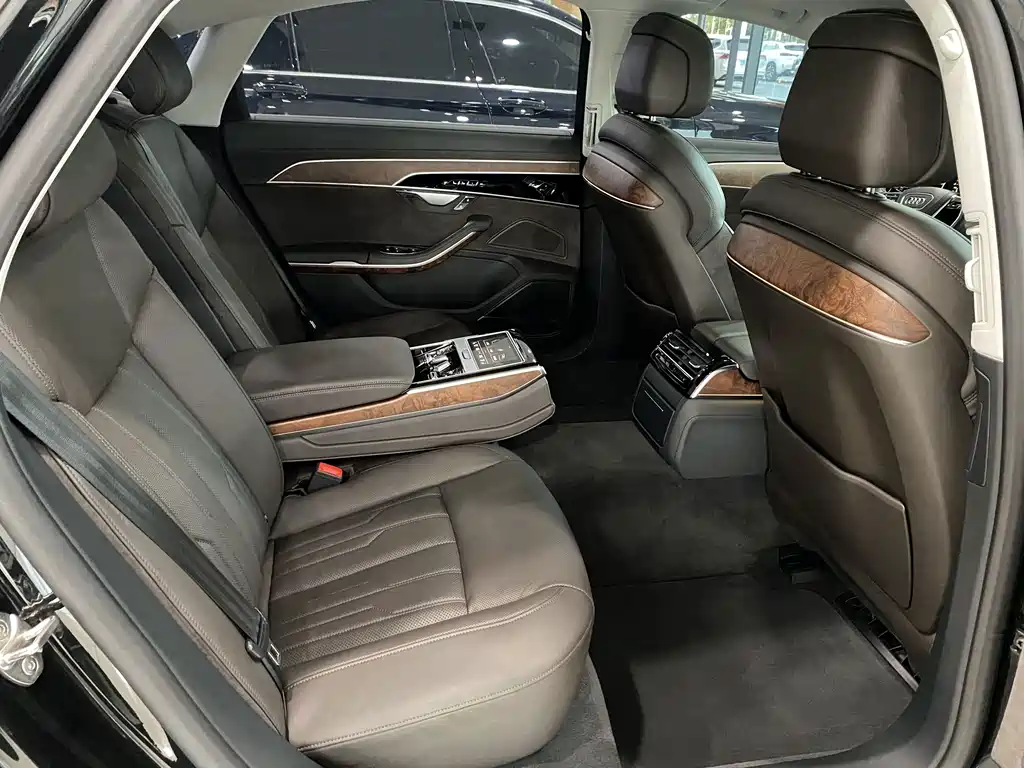 Audi A8 — миниатюра 14