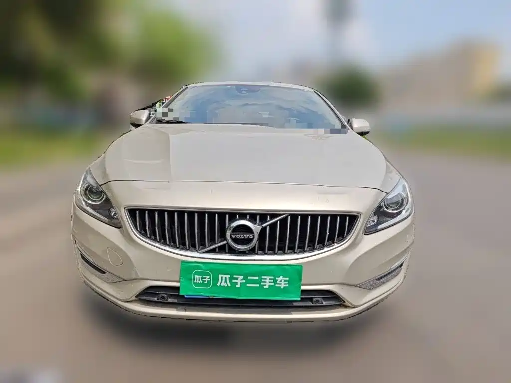 Volvo S60 — миниатюра 23