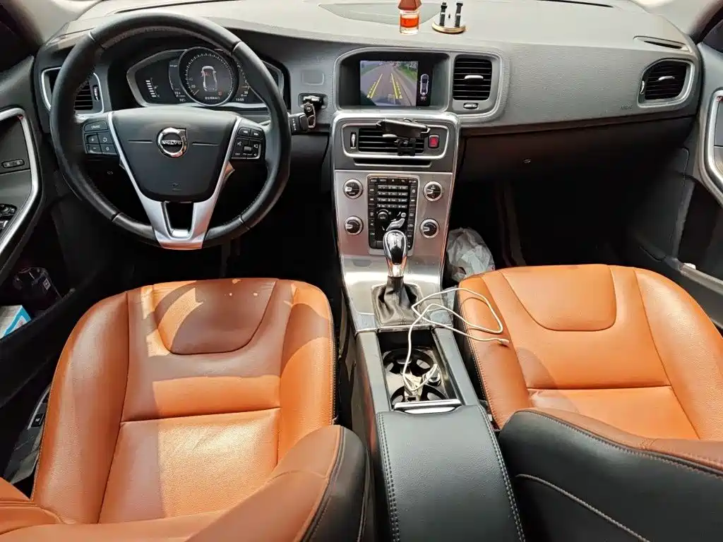 Volvo S60 — миниатюра 13