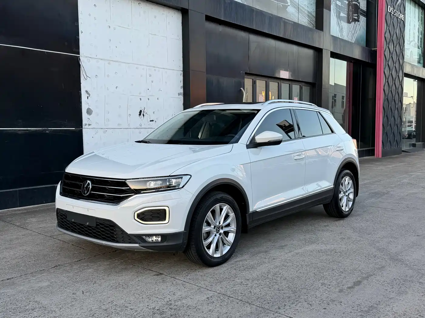 T-ROC探歌 2022款 280TSI DSG两驱精英PLUS 2022