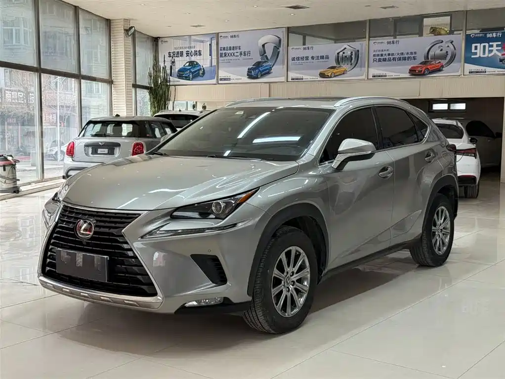 Lexus NX 2021