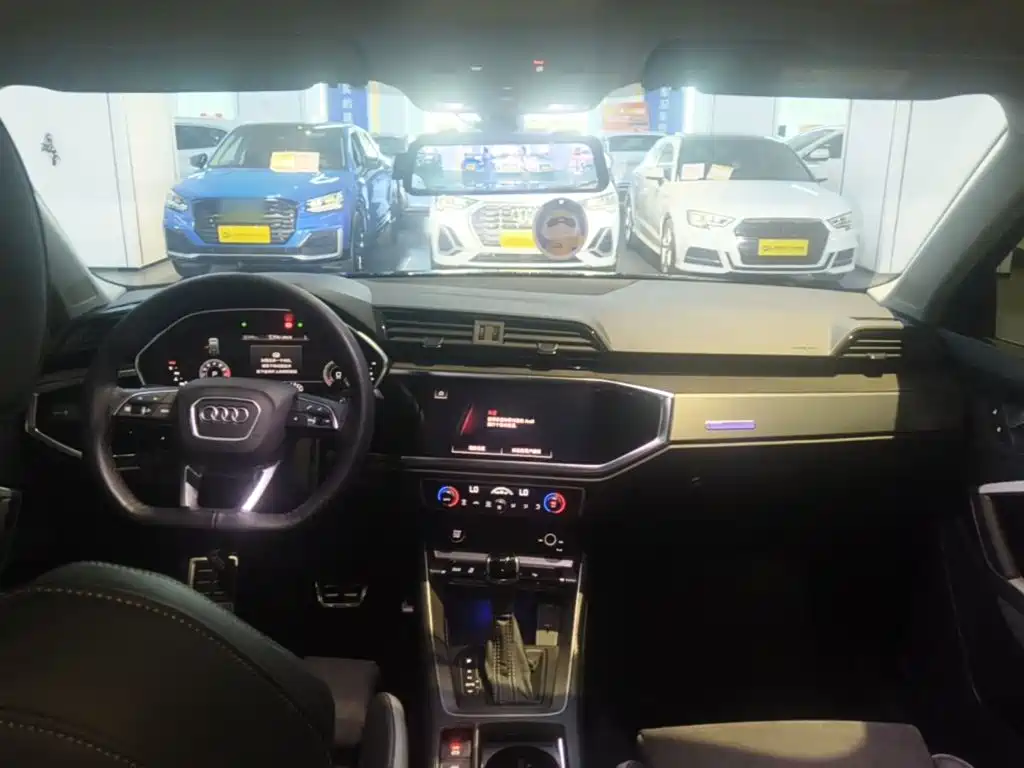 Audi Q3 — миниатюра 10