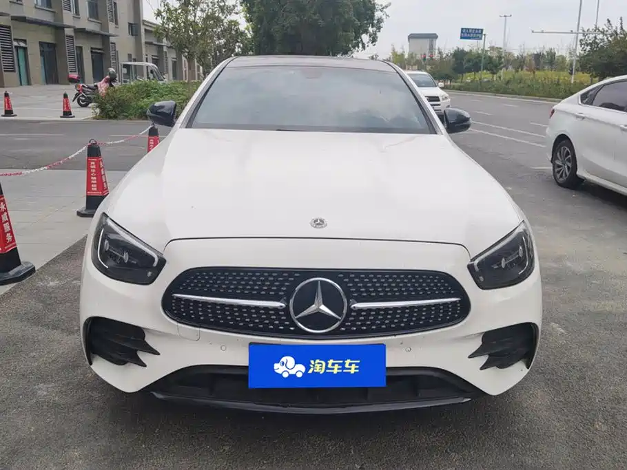 Mercedes-Benz E-Class (Import) — миниатюра 2