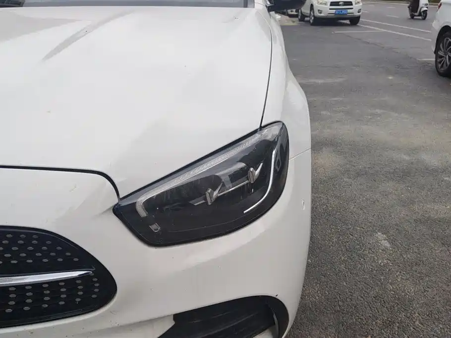 Mercedes-Benz E-Class (Import) — миниатюра 5