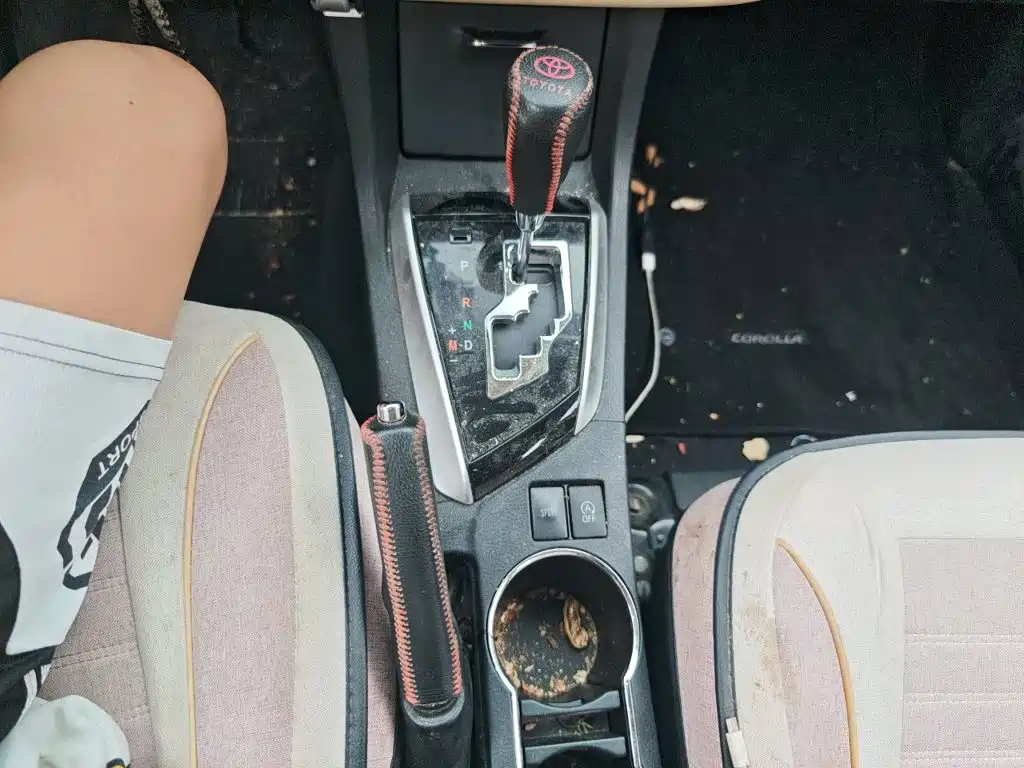 Toyota Corolla — миниатюра 10