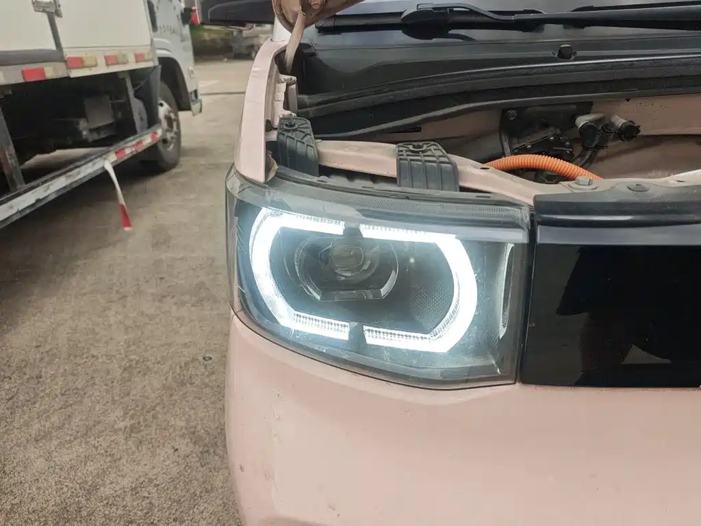 Wuling MINIEV — миниатюра 7