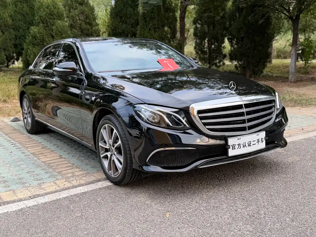 Mercedes-Benz E-Class — миниатюра 3