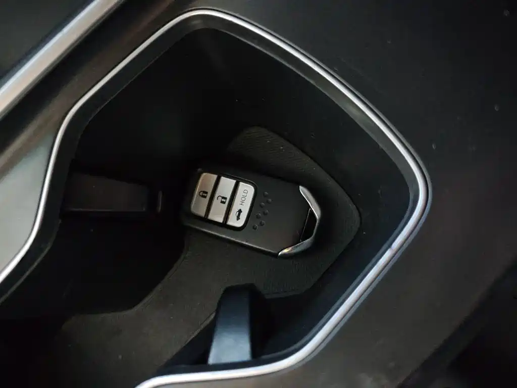 Honda Accord — миниатюра 9